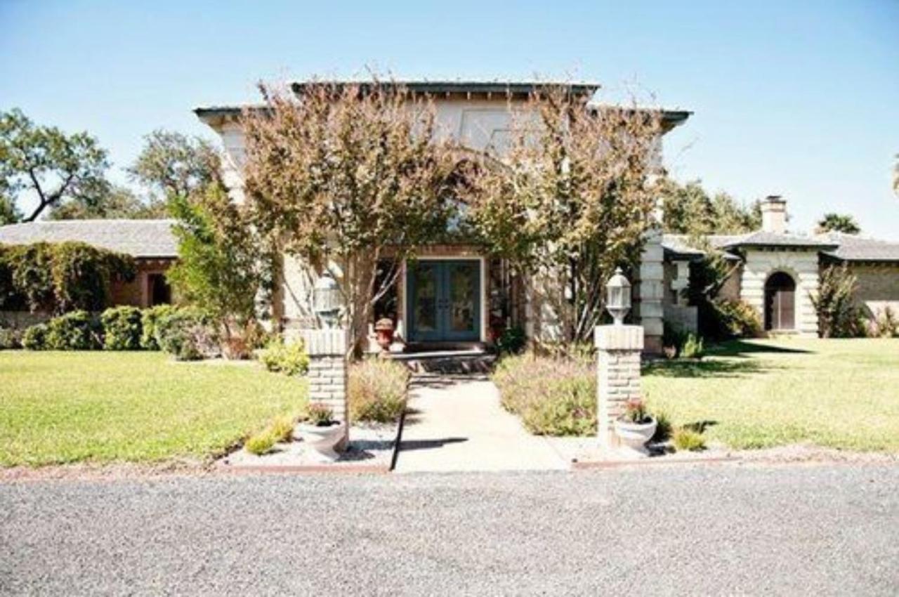 Live Oaks Bed And Breakfast Uvalde Exterior foto